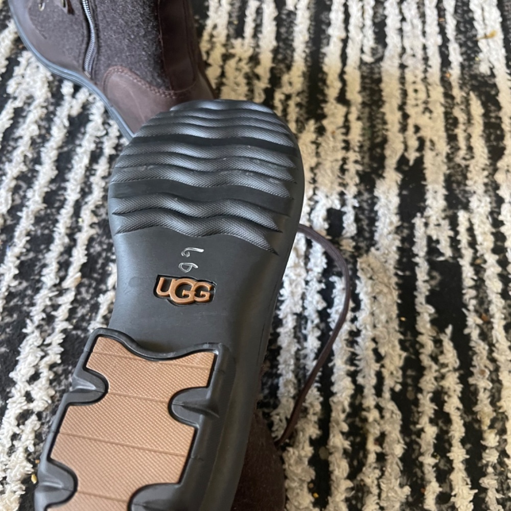 Ugg Boot - image 5